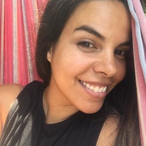 Meet your Posher, Simone